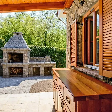 Holiday home Stone House Luka *