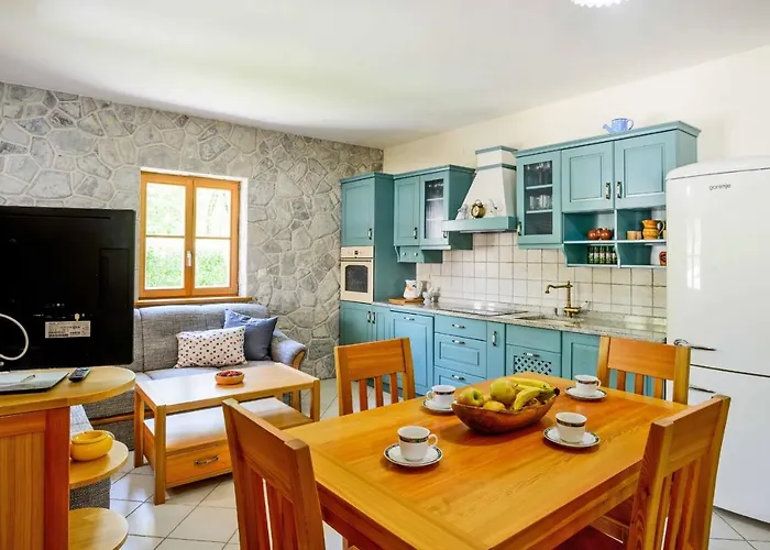 Stone House Luka *