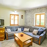 Stone House Luka * Vantacici