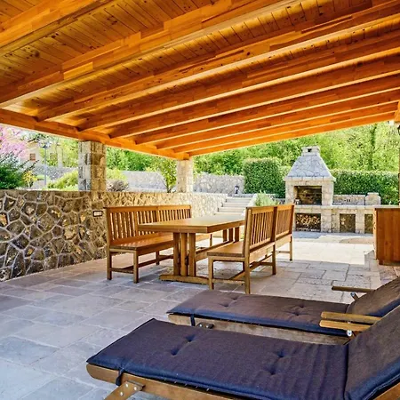 Holiday home Stone House Luka *