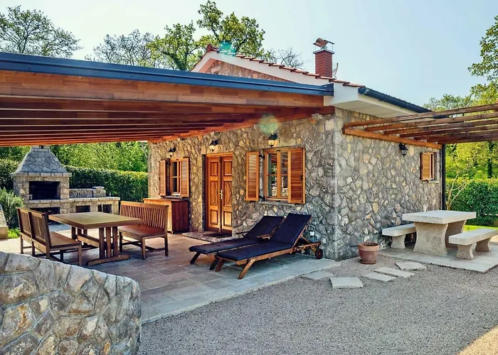 Stone House Luka *