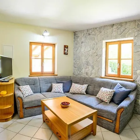 Stone House Luka * Vantačići