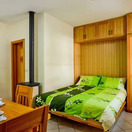Stone House Luka * Vantačići